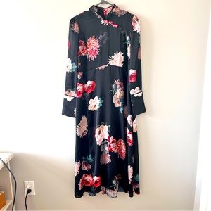 💐 Zara Long Sleeve Midi Dress with Floral Pattern Size Large